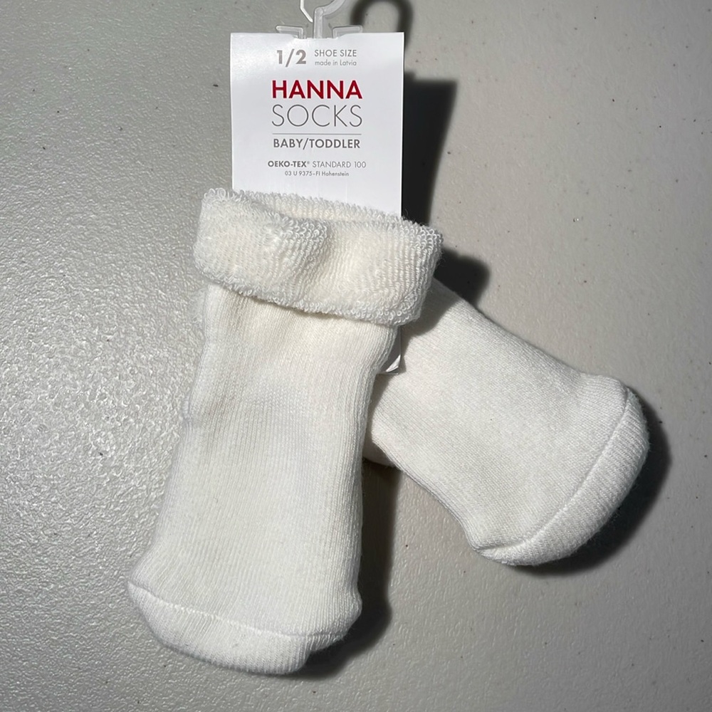 NWT Hanna Andersson Socks - 1-pair white w/ rubber grips